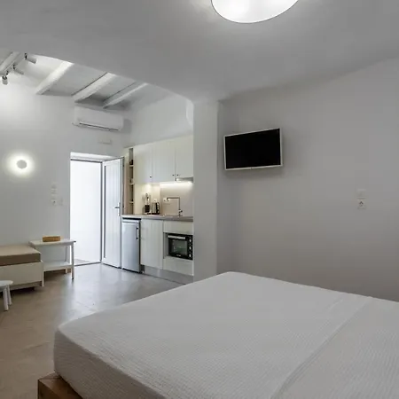 Anemi Suites Adamantas  Exterior photo