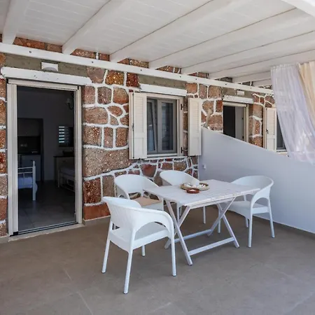 Anemi Suites Adamantas  Exterior photo