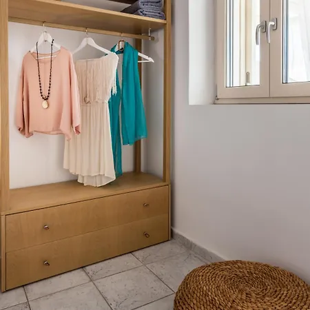 Anemi Suites Adamantas  Room photo