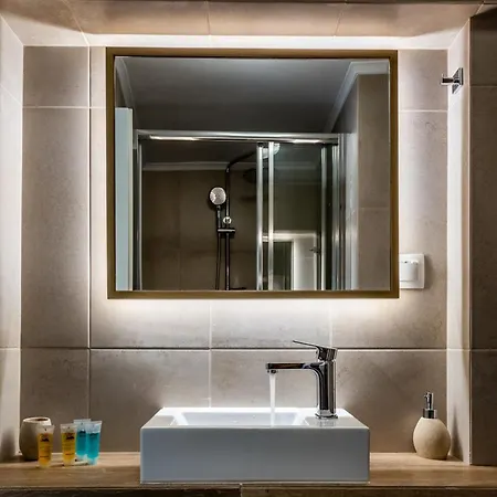 Anemi Suites Adamantas  Room photo