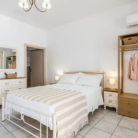 Anemi Suites Adamantas  Room photo